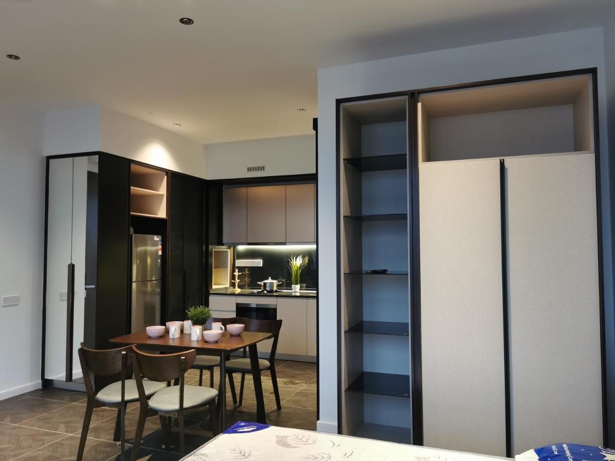 Scarletz Suites Klcc By De Harlequins Guesthouse Kuala Lumpur Luaran gambar