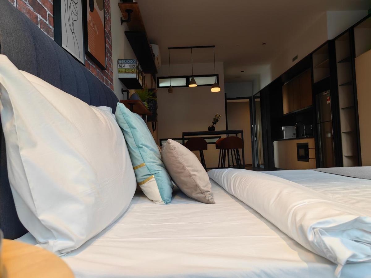 Scarletz Suites Klcc By De Harlequins Guesthouse Kuala Lumpur Luaran gambar